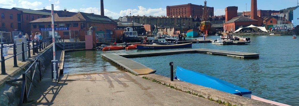 Cottage slipway 1000 x 350